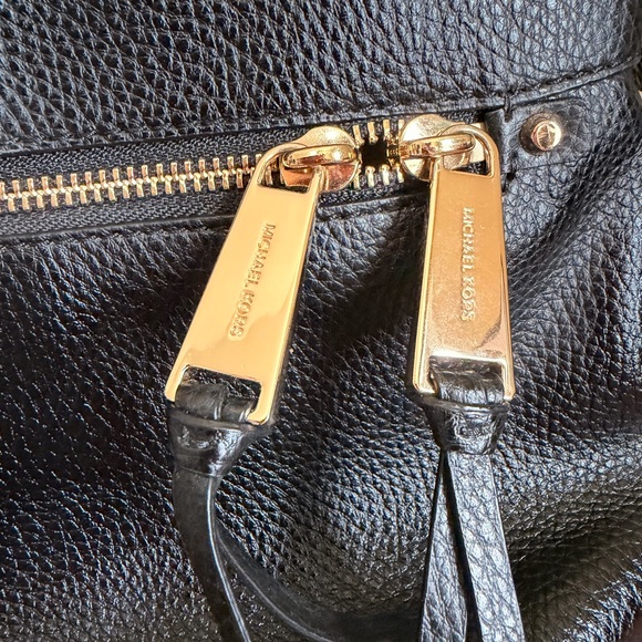 Michael Kors Rhea backpack - Picture 3 of 14